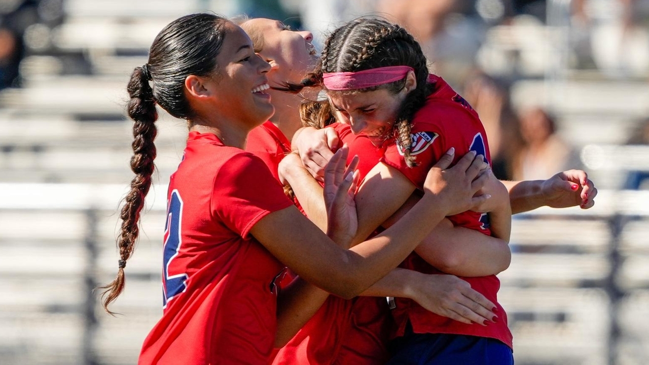 Miller Place girls soccer vs. Center Moriches - Newsday