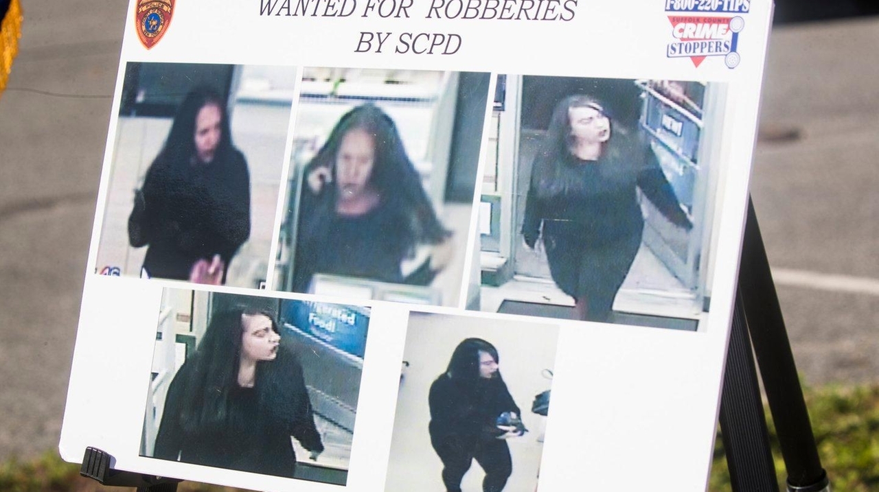 Suffolk police release image of knife-point robbery suspect - Newsday