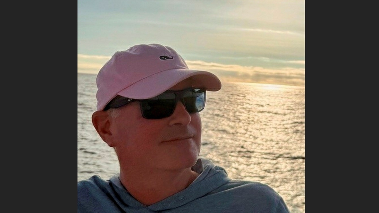 Troy Pieper, attorney who lectured at family's bar review school, dies at 53