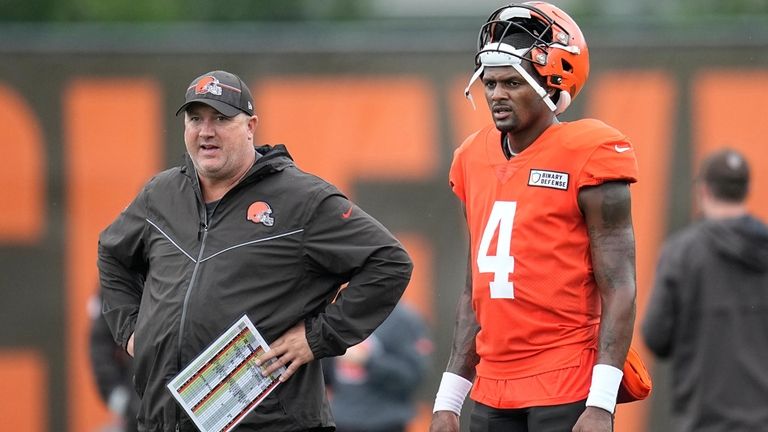 Browns QB Deshaun Watson looking to make up for sluggish start at home  against Titans - Newsday