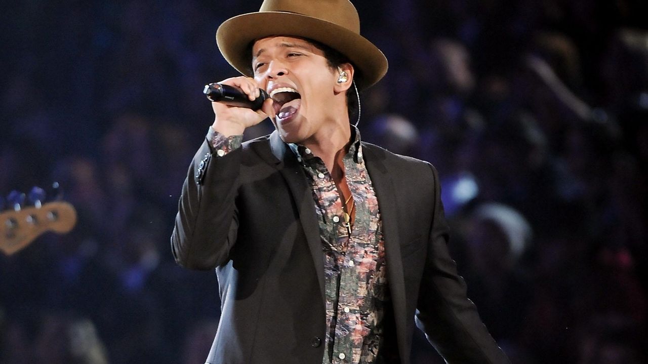 Super Bowl XLVIII Bruno Mars, Red Hot Chili Peppers halftime show preview Newsday