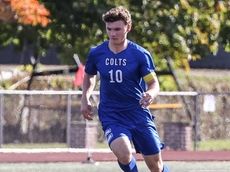 Calhoun tops New Hyde Park in Nassau 'AA' quarters