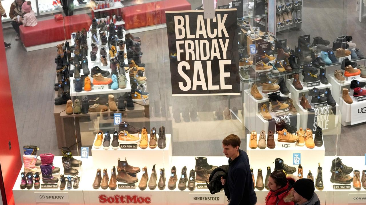 Anticipating Better Deals To Come, Shoppers May Bypass Black Friday