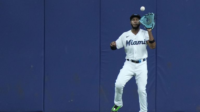 Late homers from Soler, Arraez and Bell lift Marlins to 5-1 series opening  win over Astros – NBC 6 South Florida