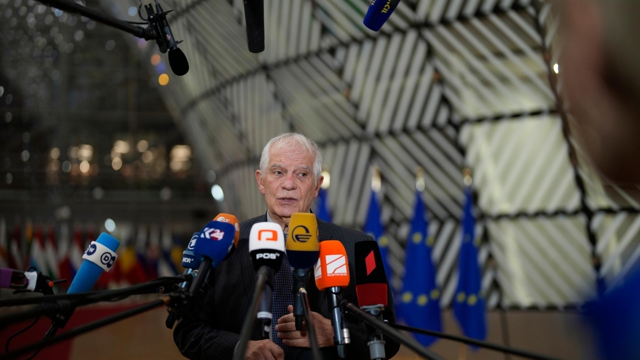 Pressure mounts on Hungary to unblock EU membership talks and funds for ...