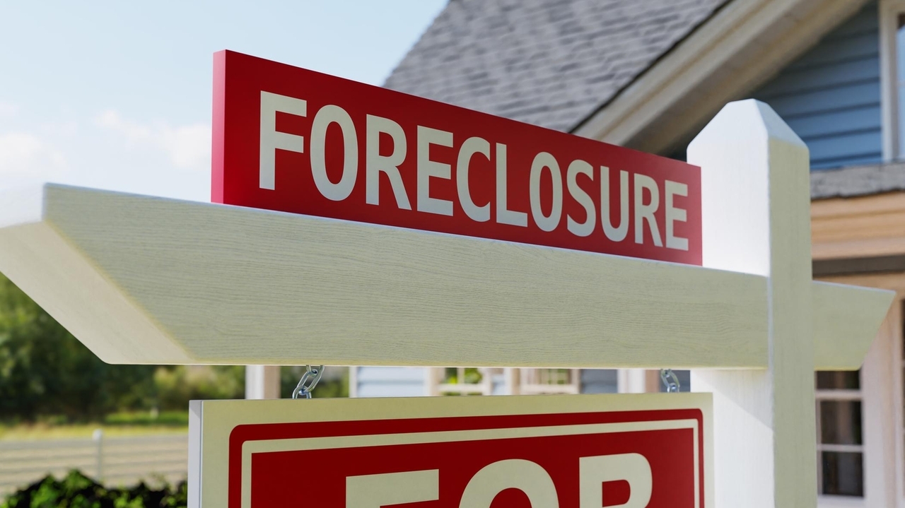 Foreclosure prevention groups push Hochul to make Homeowner Protection ...