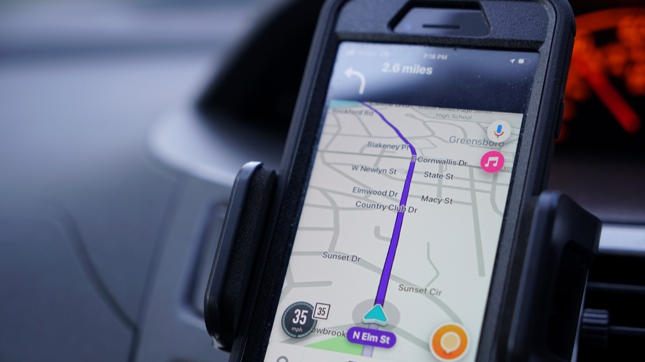 Waze rejects Malaysia's data risks claims after civil servants barred ...
