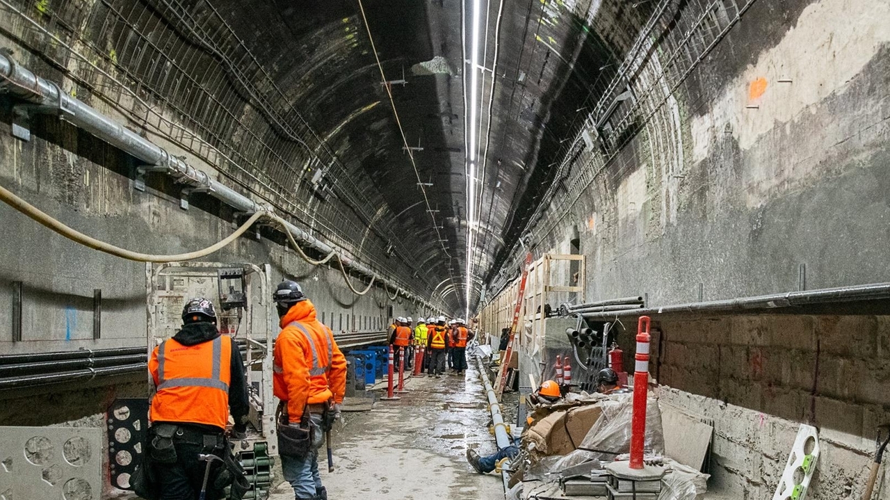 Amtrak: Worse damage to East River Tunnels revealed, backs repair approach to key LIRR routes