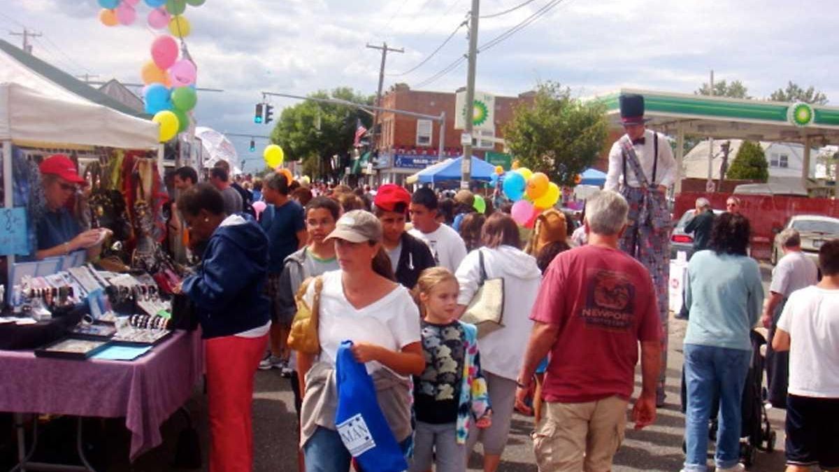 Thousands attend New Hyde Park fair Newsday