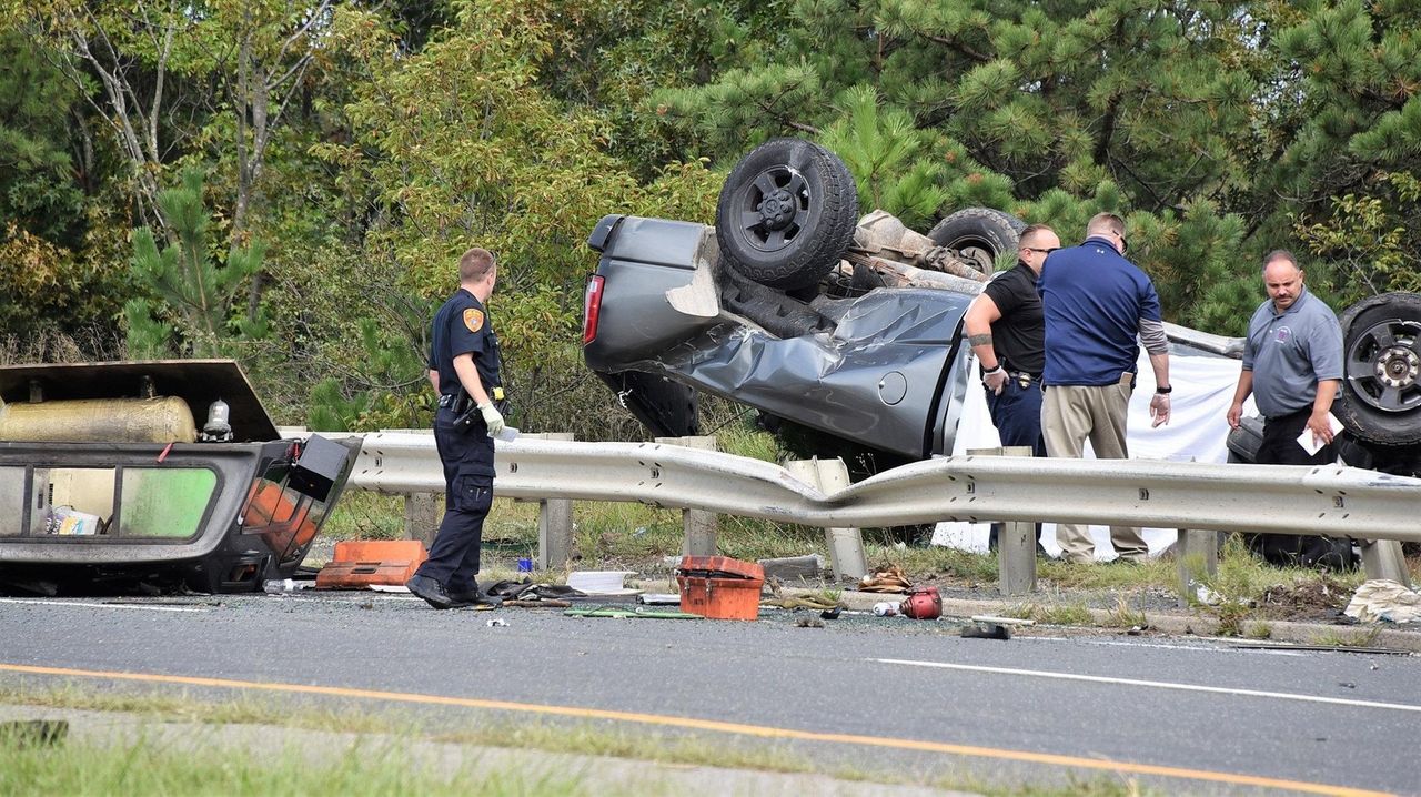 Selden man dies in Holbrook crash Newsday
