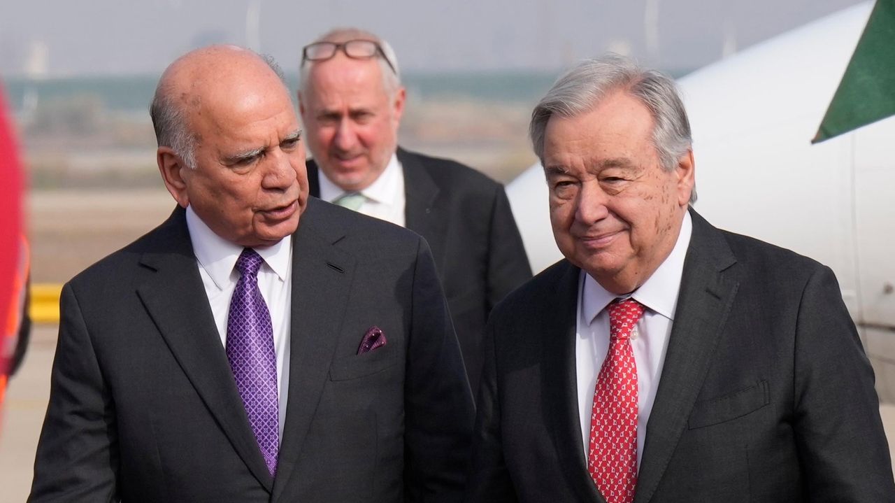 UN chief visits Iraq to mark end of assistance mission set up after 2003 invasion