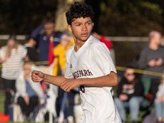 Jhony Moreira's two goals give Kings Park OT win