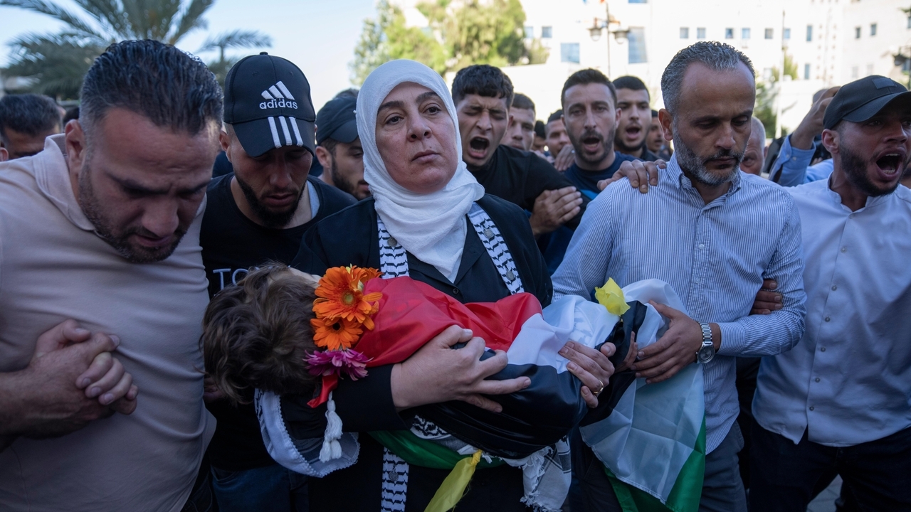Palestinian toddler shot by Israeli troops in West Bank dies of wounds ...