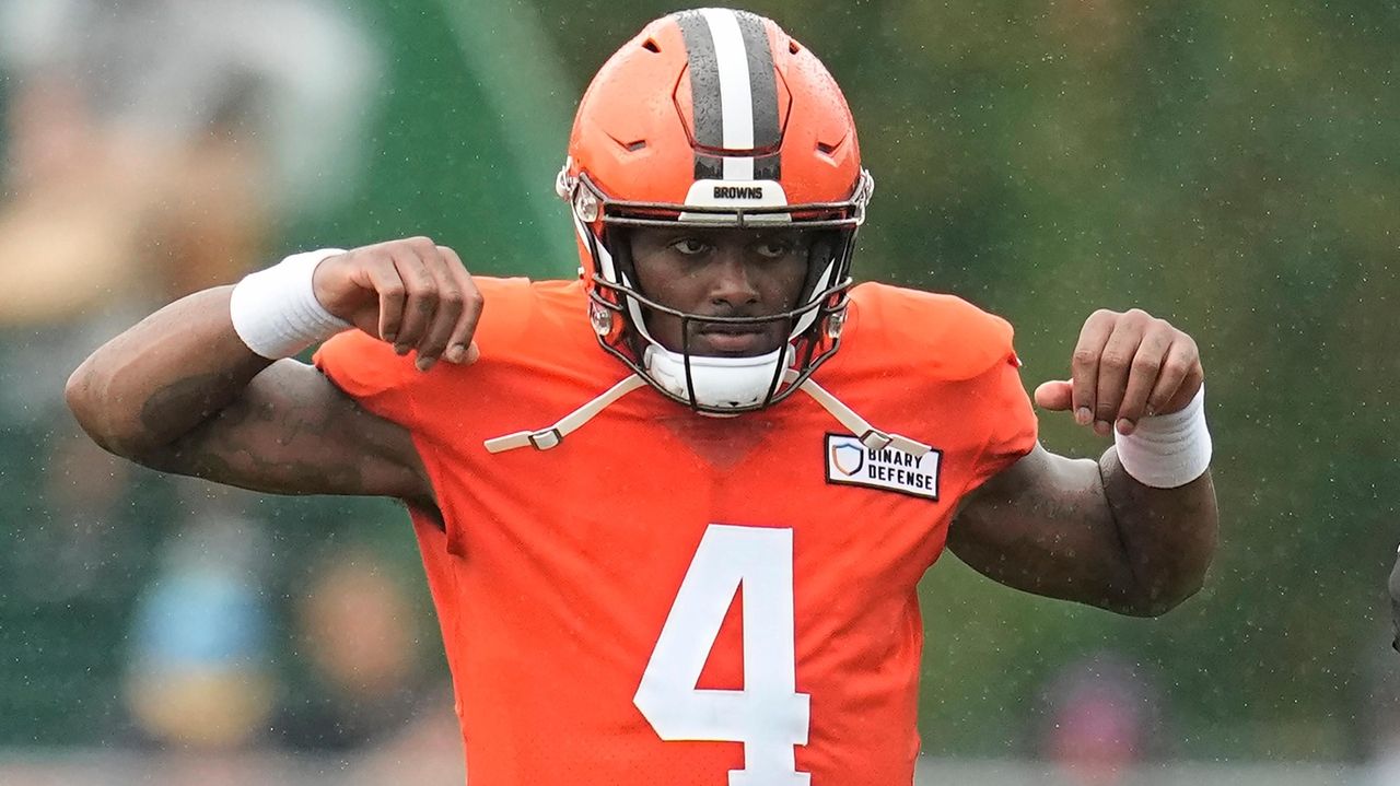 Reviewing the QBs: Watson knocks off rust, shows promise in first starts  with Browns