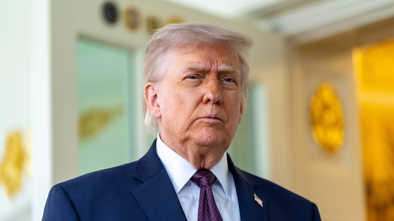 Trump urges extending foreign surveillance program as some lawmakers push for U.S. privacy protections