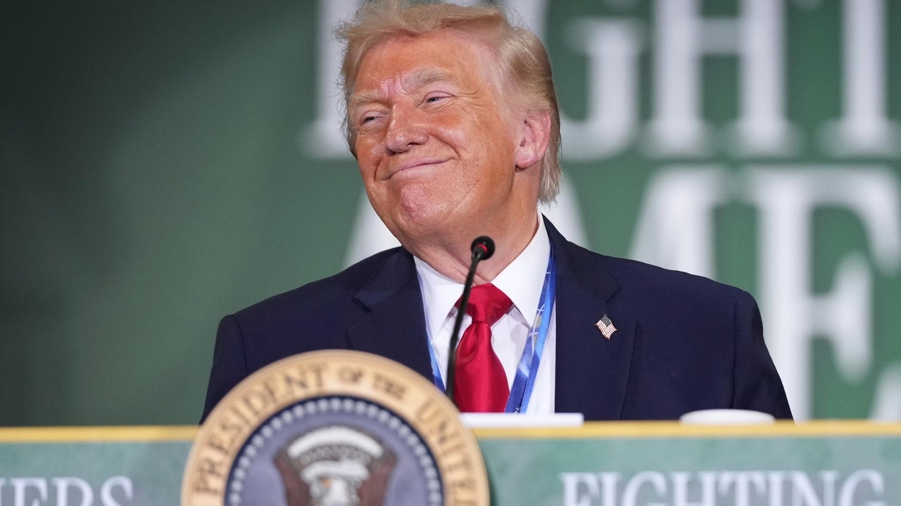 Trump administration warns over 500 hospitals to provide more price ...