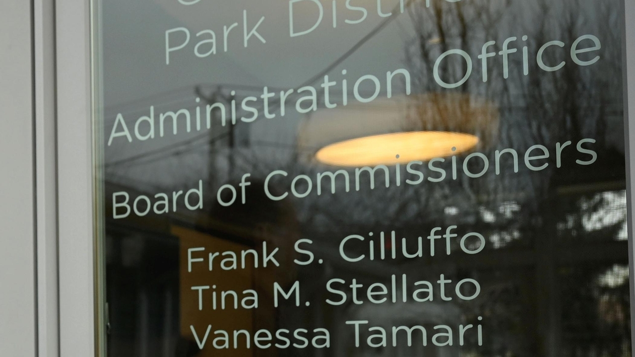 Lawsuit alleges Great Neck Park District worker faced retaliation for