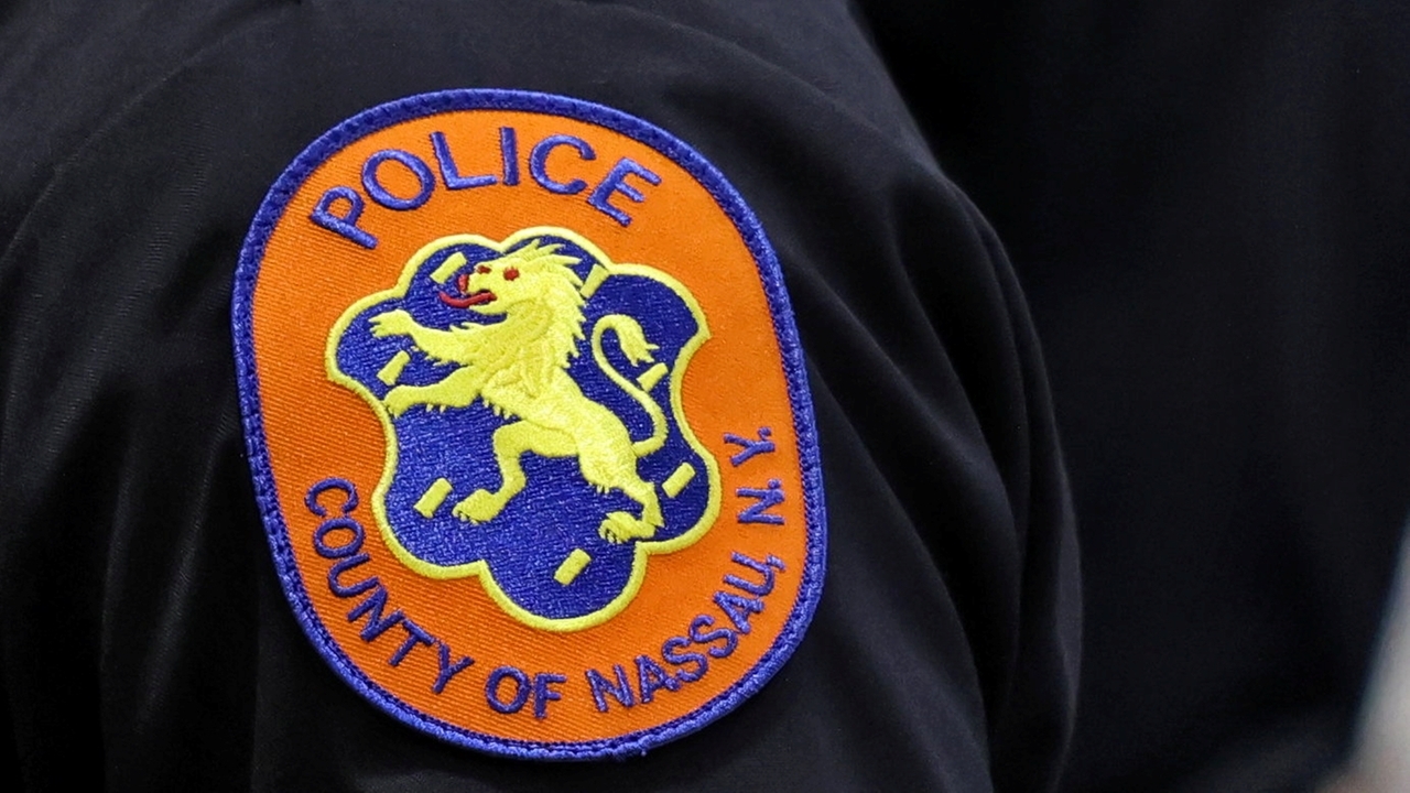 SUV driver high on drugs crashes into man loading postal van in Merrick ...