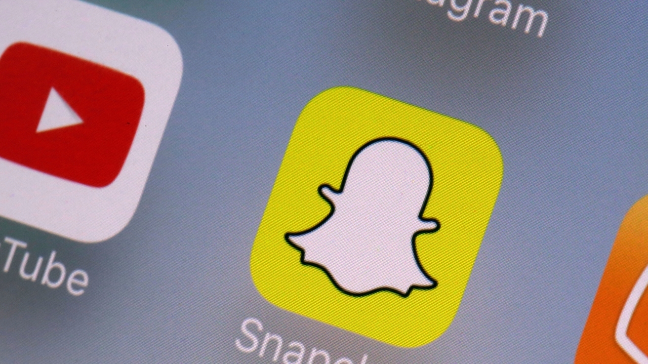 EU Probes Snapchat, Accuses Porn Sites Over Minors