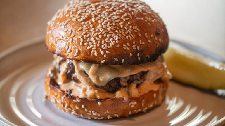 The burger at Léon 1909 on Shelter Island.