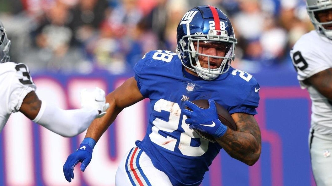 Giants' Devontae Booker rushes for 100 yards . . . then he doesn't ...
