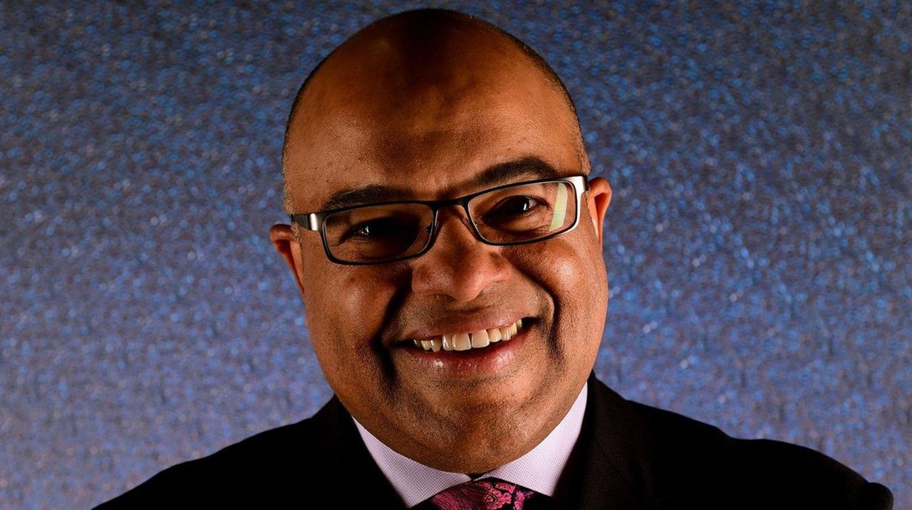 Tirico quickly becoming the face of NBC Sports - Newsday