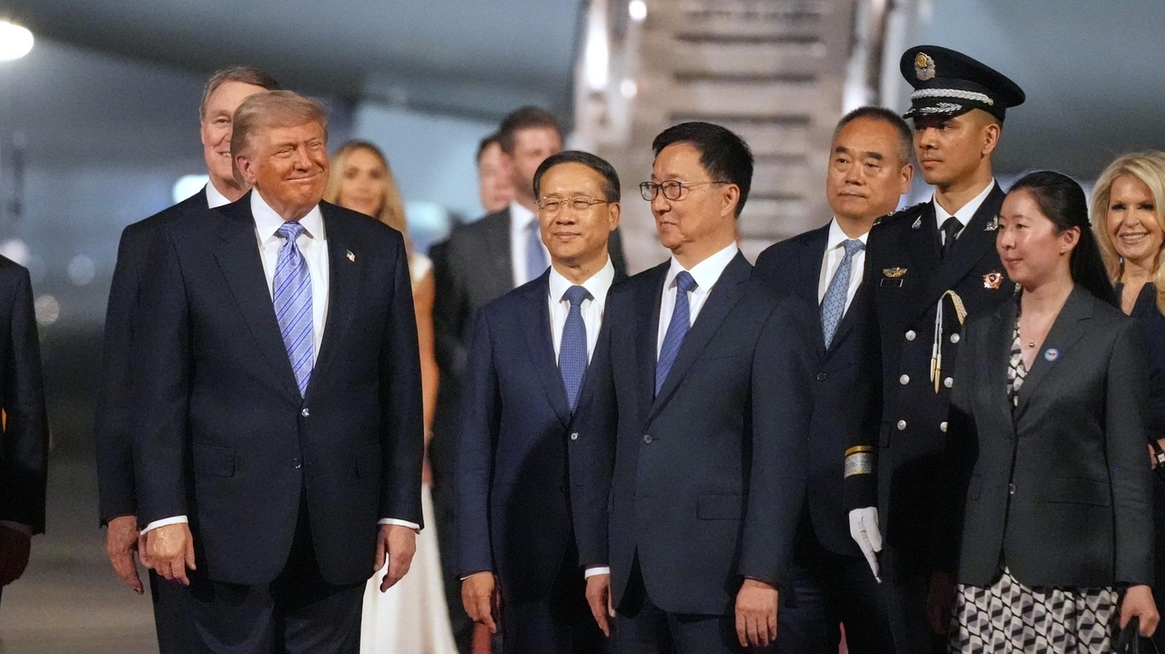 The Latest: Xi and Trump summit focuses on business links as Chinese ...