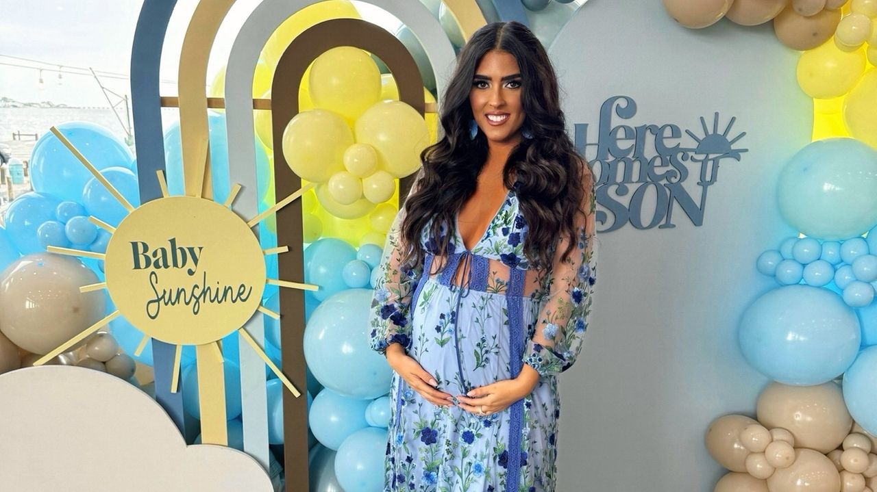 Gucci pregnant clothes clearance