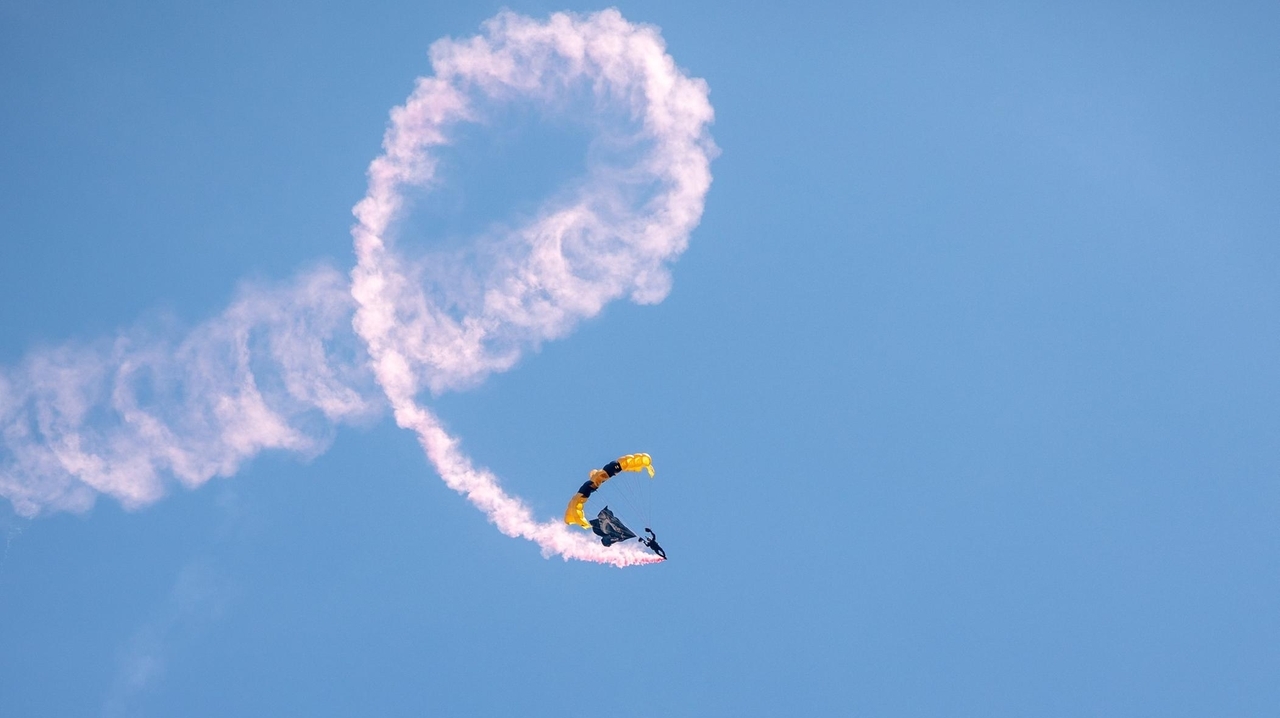 Day 2 of Bethpage Air Show at Jones Beach set to take flight - Vimarsana News