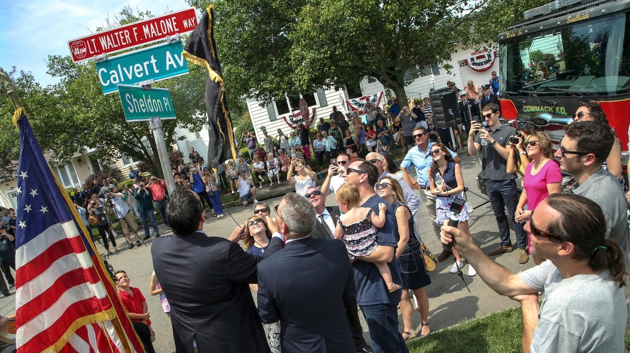 Town unveils Commack street sign honoring FDNY Lt. Walter F. Malone ...