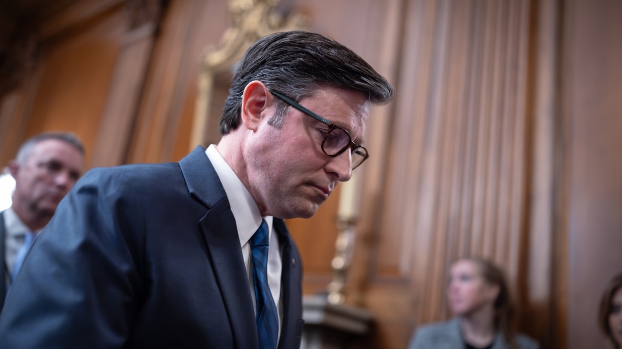 Trump says Senate should scrap the filibuster to end the government ...