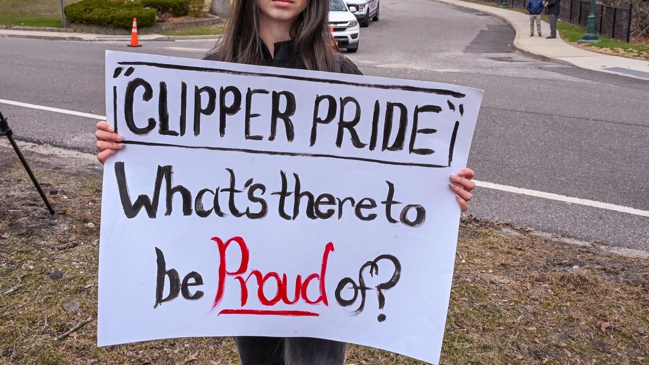 South Country community mourns layoffs, budget cuts as tumultuous school year ends