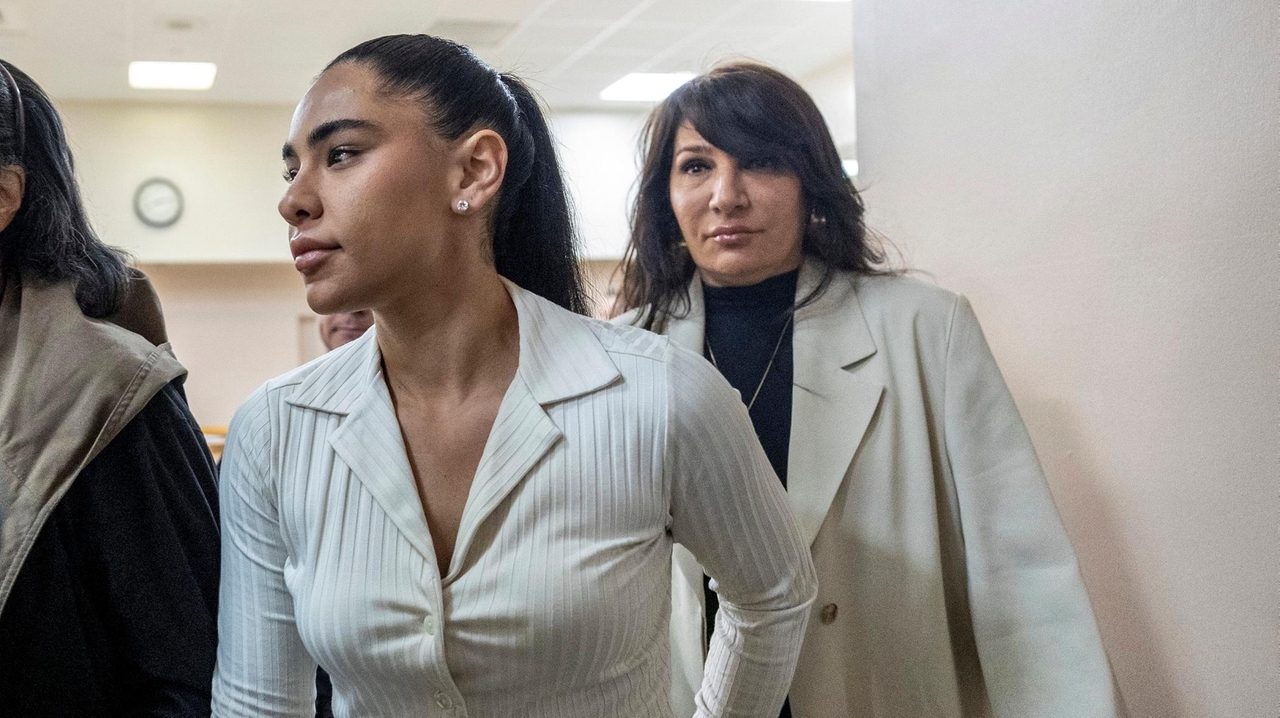 Assault charges against Kimberly and Gianna Gotti should be tossed