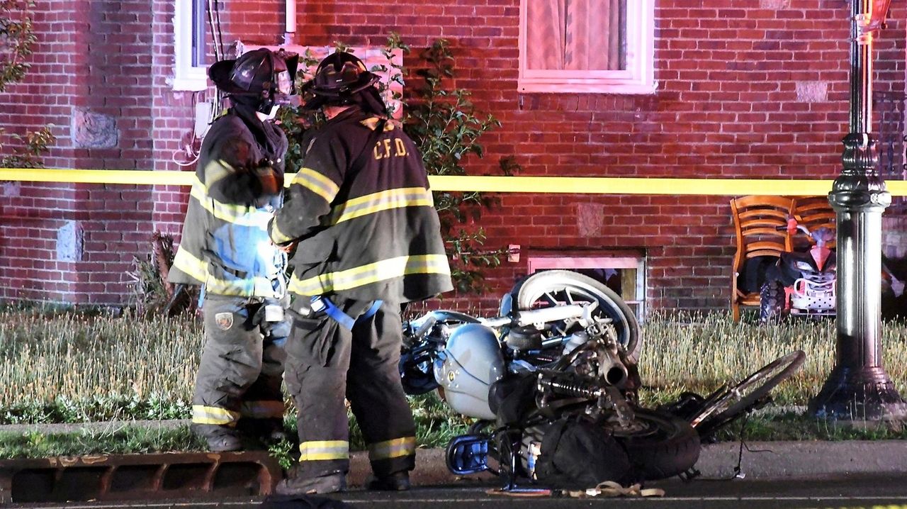 Bicyclist killed, motorcyclist hurt in Copiague crash, Suffolk police