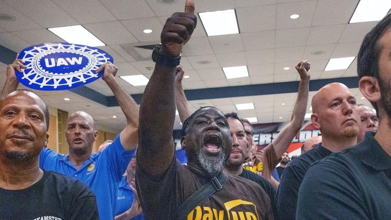 UPS workers rallied July 15 at the Teamsters Local 282...