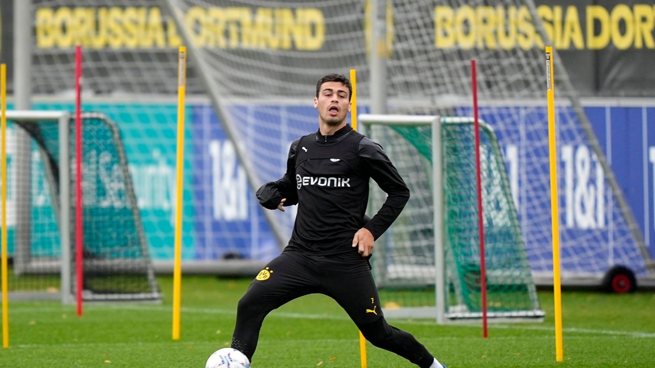 Berhalter speaks with Gio Reyna for first time since family feud ...