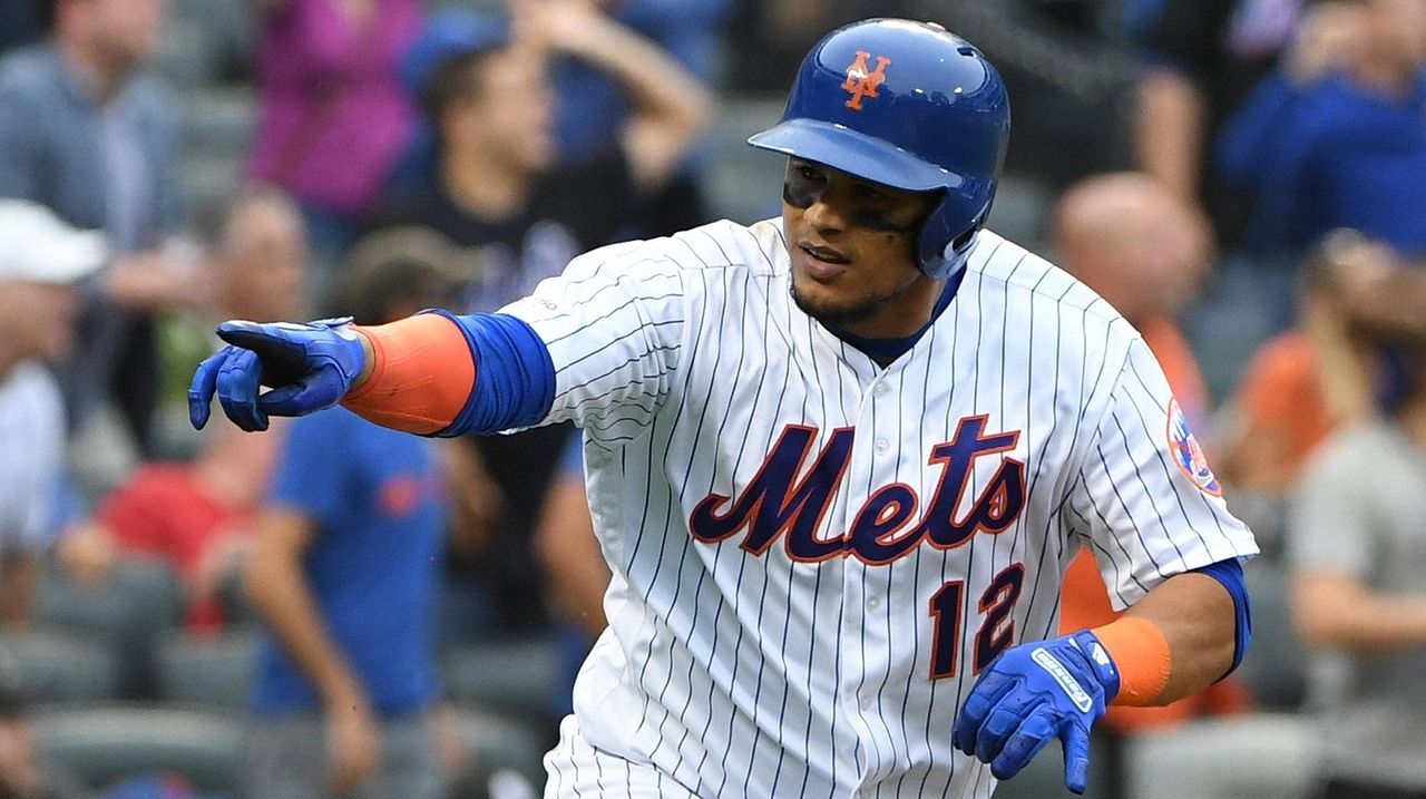 Mets News: Mets sign Lagares and Dozier, release Cabrera and