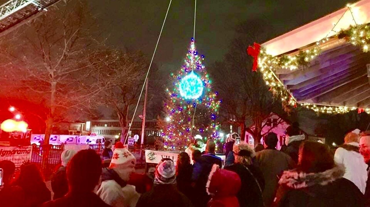 Farmingdale and Patchogue cancel New Year's Eve ball drop events Newsday