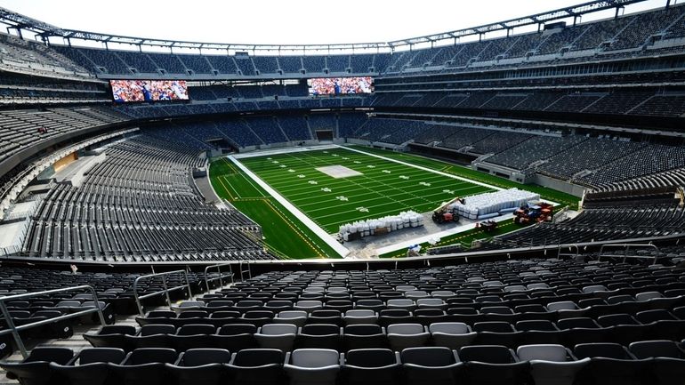 Jets cut seat license prices in New Meadowlands Stadium 