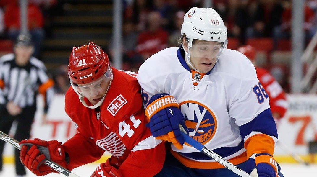 Islanders lose Nikolay Kulemin to upper-body injury - Newsday