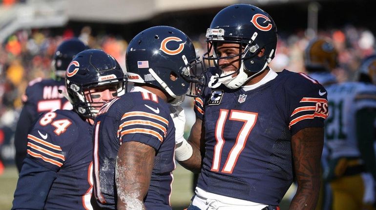 Chicago Bears wide receiver Josh Bellamy celebrates with teammate Alshon...