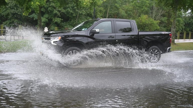 Saturday morning got off to a soggy start along River...