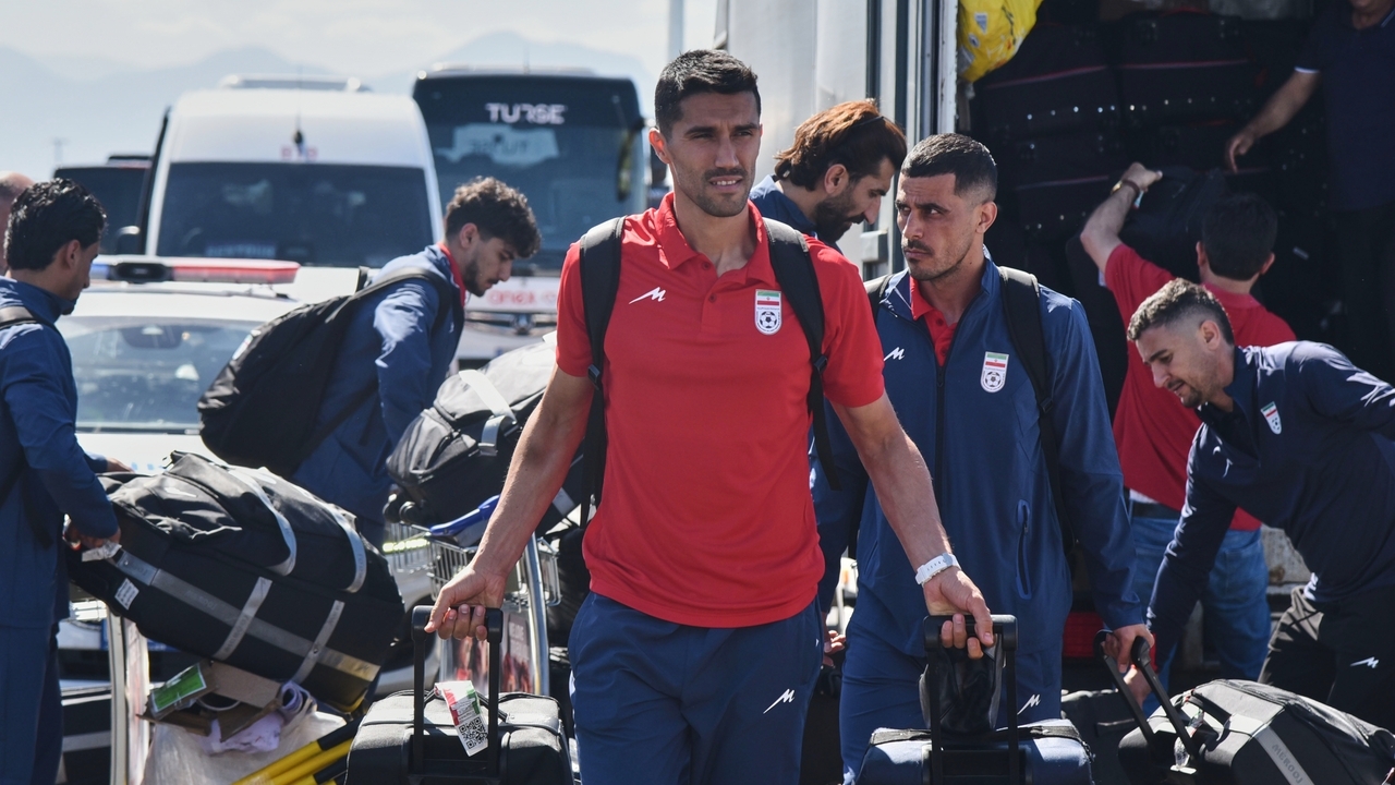 Iran soccer's excluded star Azmoun posts support for players ahead of World Cup games in US