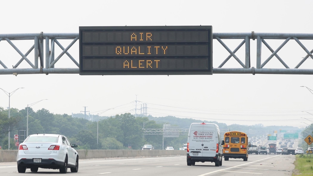 Air quality on Long Island 'Unhealthy' Friday from Canadian wildfires, thunderstorms in weekend forecast