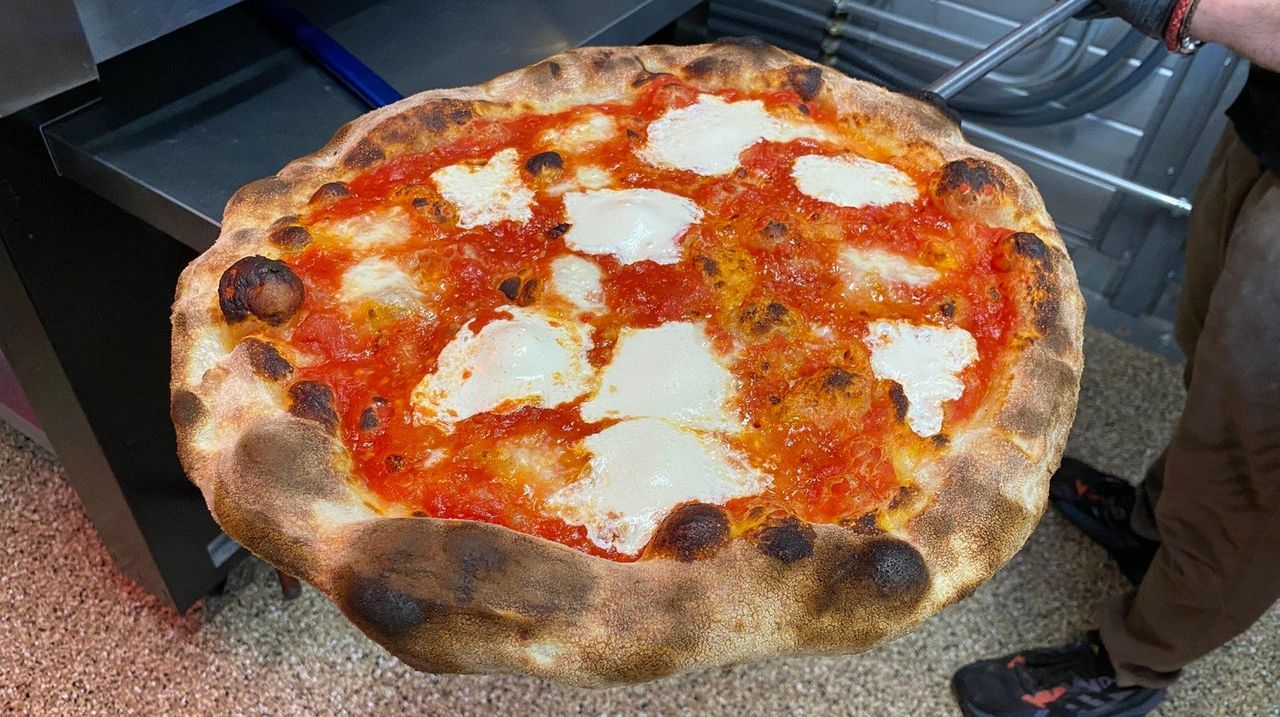 King Umberto in Elmont debuts a hybrid pizza that honors both New York and Naples styles Newsday