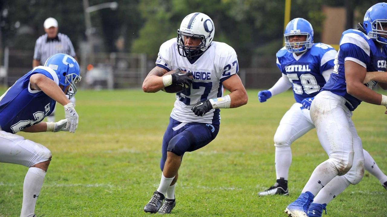 Oceanside football player honors fallen Marine, his brother Newsday