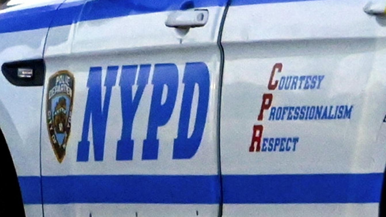 Man with mental health issues fatally shot by cops in Manhattan, NYPD says
