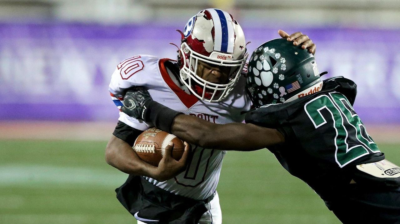 Suffolk II football championship Bellport vs. Lindenhurst Newsday