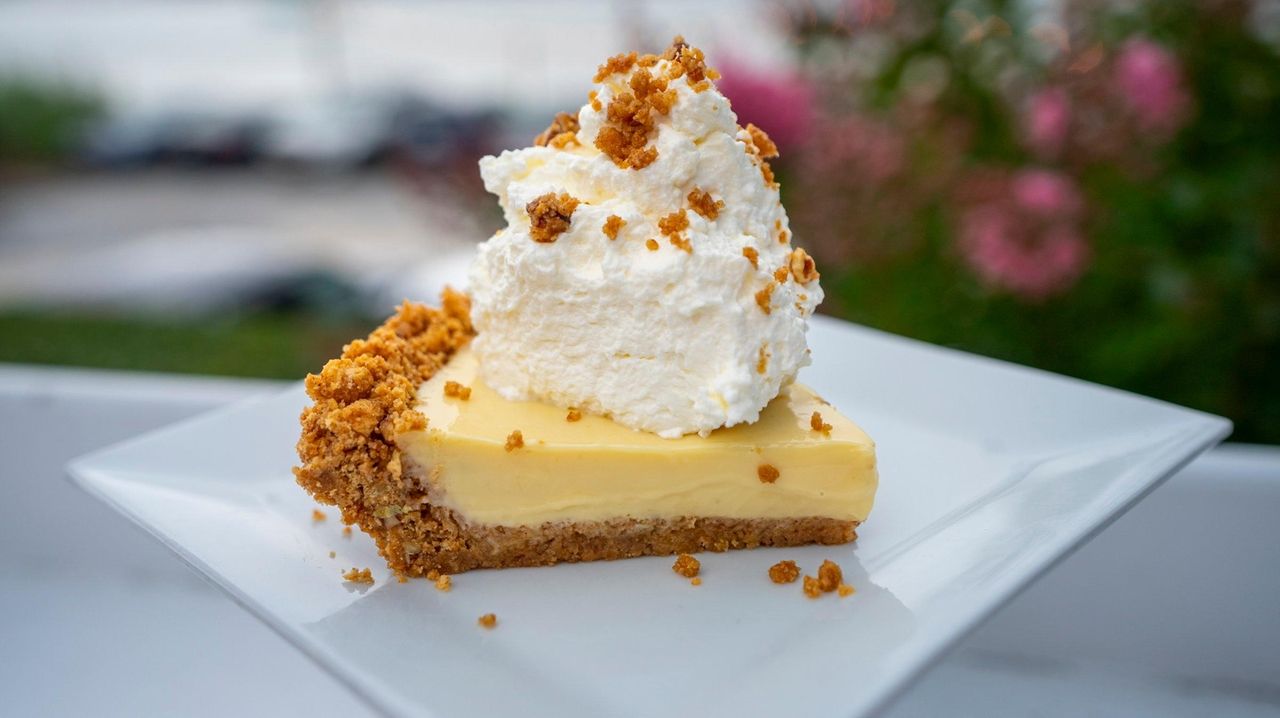 Hampton Bays restaurants: How to eat your way through town - Newsday