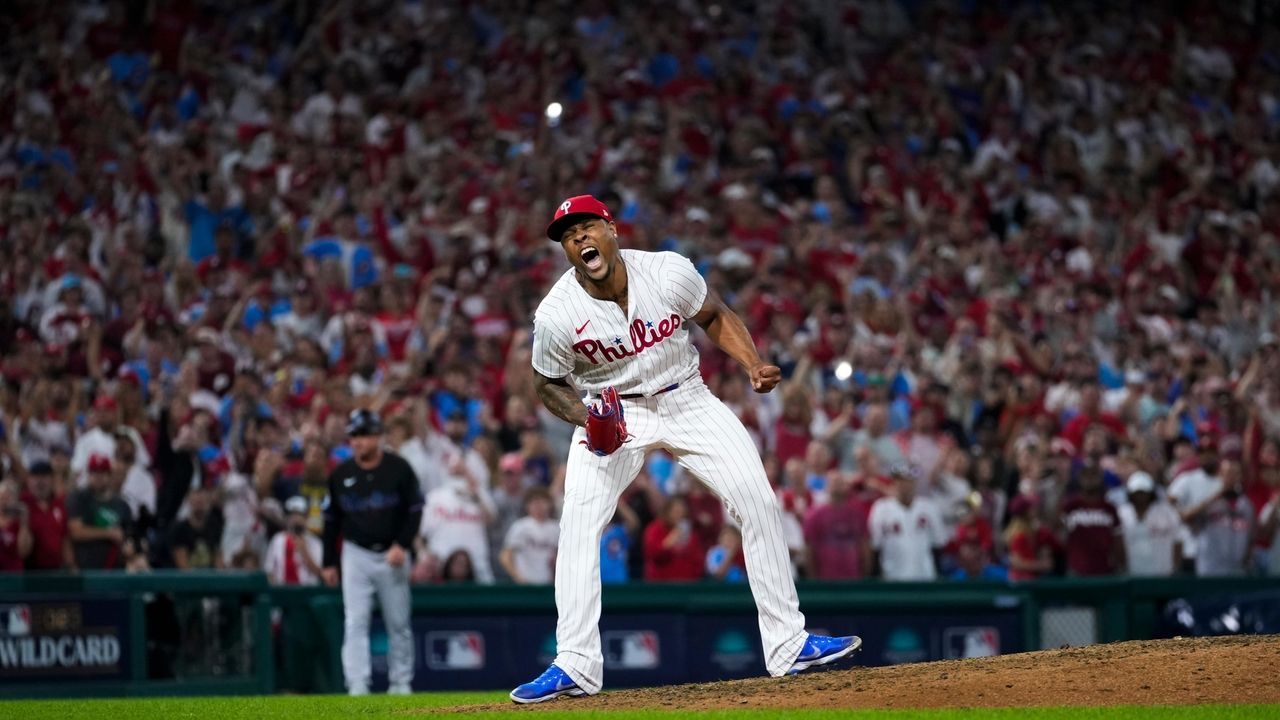 Phillies pound Braves in Game 3, take 2-1 lead in NLDS